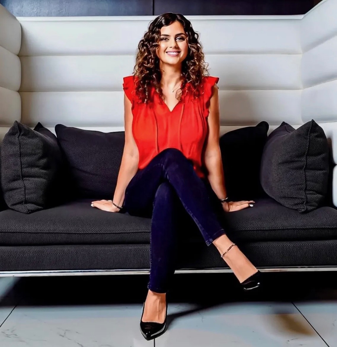 Johnna Komara, Founder